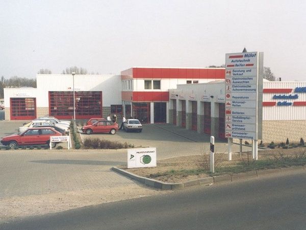 Neubau Mülot Autotechnik Reifen im Jahr 1993